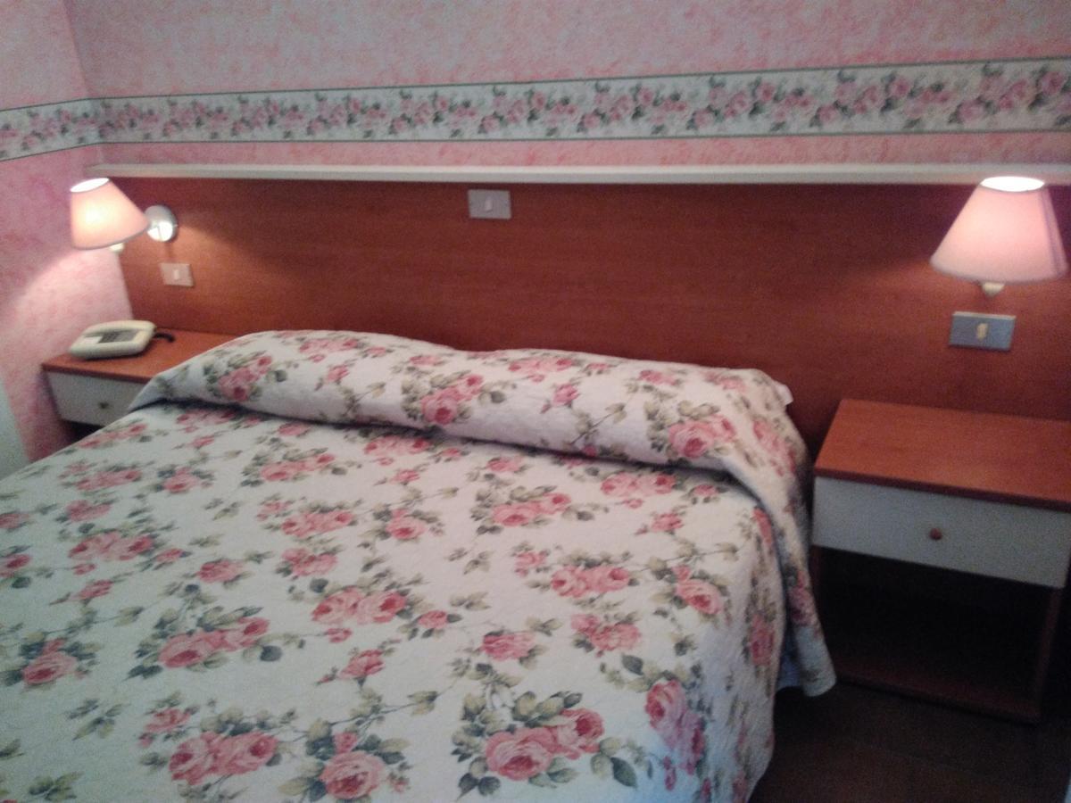 Hotel Elena Verona Exteriör bild